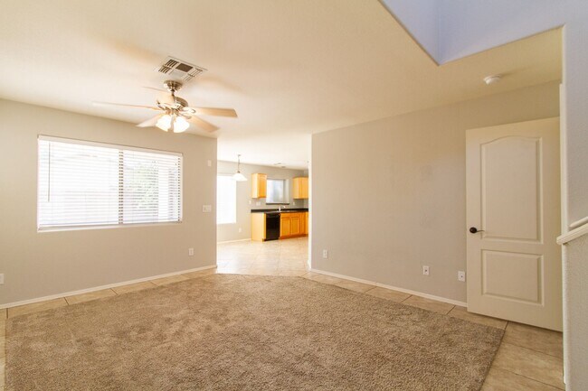 Foto del edificio - Discover Your Dream Home with a Fantastic Floorplan!