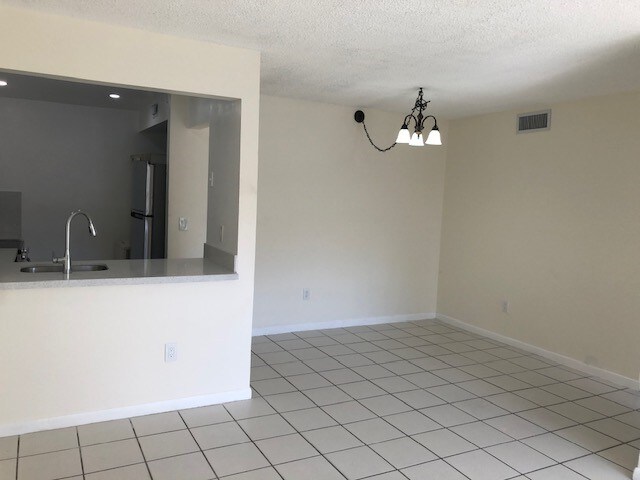 Foto del edificio - 14855 SW 104th St
