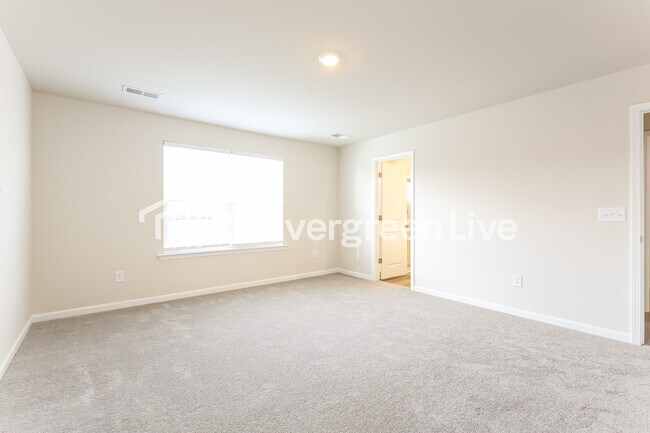 Building Photo - 302 Willow Wynter Ln