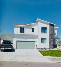 Building Photo - 9805 Granite Park Ln