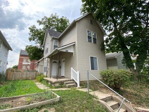 Building Photo - 2513 Deming Ave