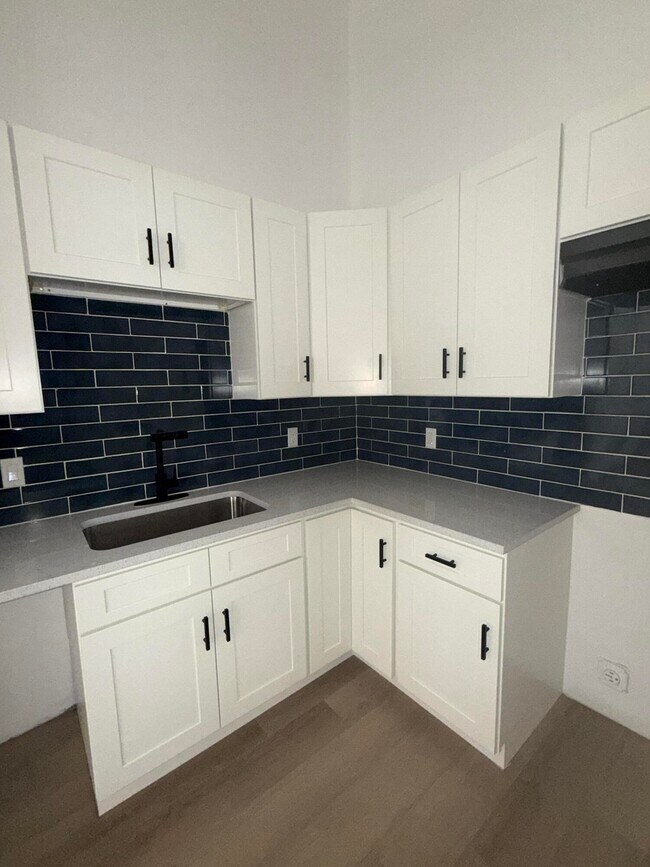 Foto del edificio - 1577 Hawthorne Pl