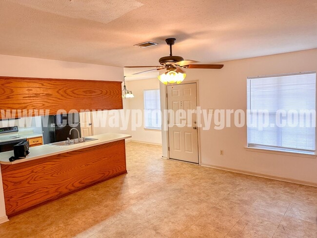 Foto del edificio - 1750 Longfellow Dr