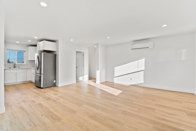 Building Photo - 2611 41st Ave SW