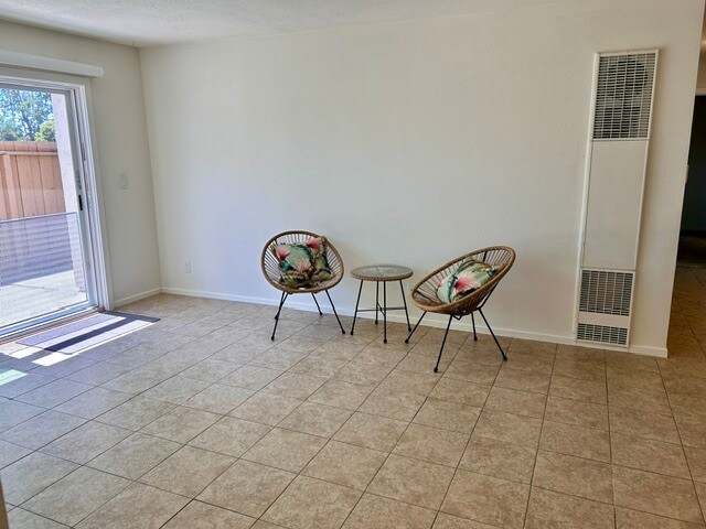 Foto del edificio - 209 W Channel Islands Blvd