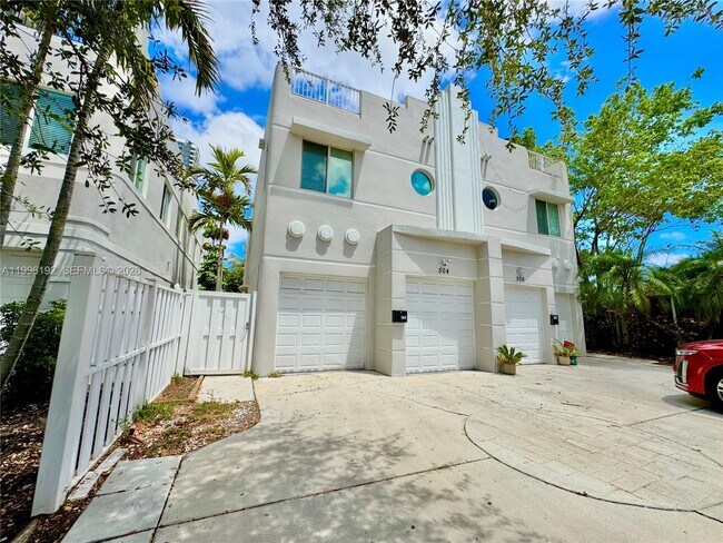 Foto del edificio - 504 SW 4th Ave