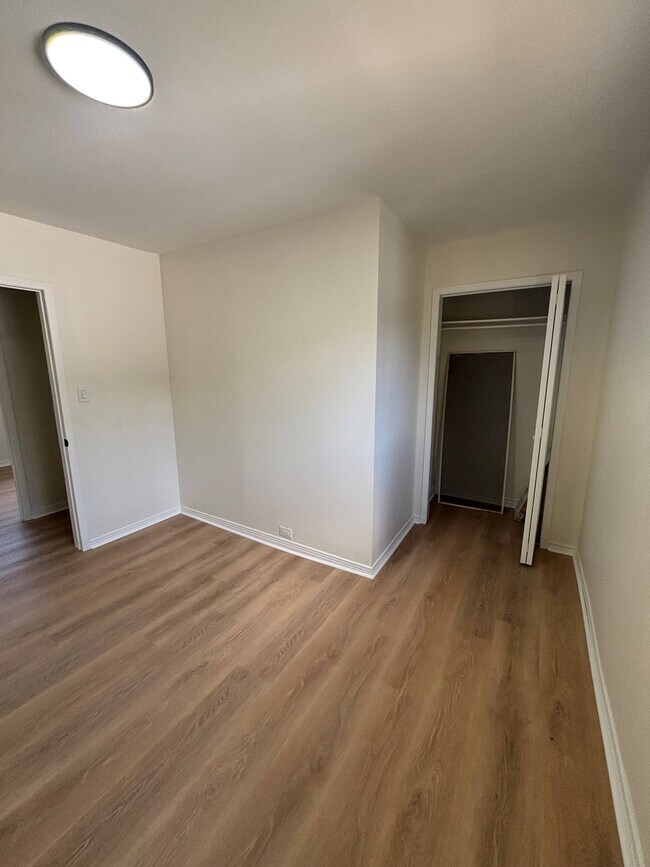 Photo du bâtiment - 328 Campbell St