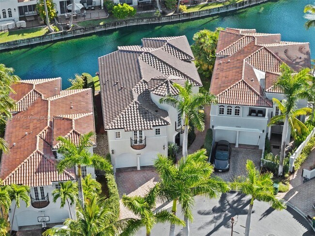 Foto del edificio - 20865 NE 31st Pl
