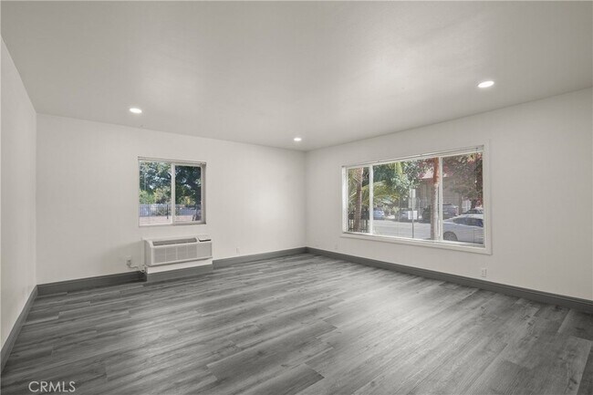 Foto del edificio - 14335 Hamlin St