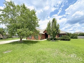 Building Photo - 24119 Weatherbee Park Dr