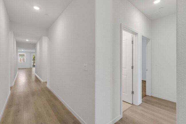 Foto del edificio - 8759 Summer Sun Way