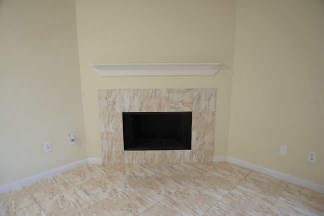 Fireplace in living room - 2750 Holly Hall St