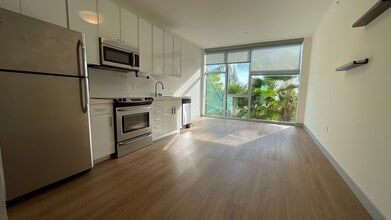 Building Photo - 610 Ala Moana Blvd