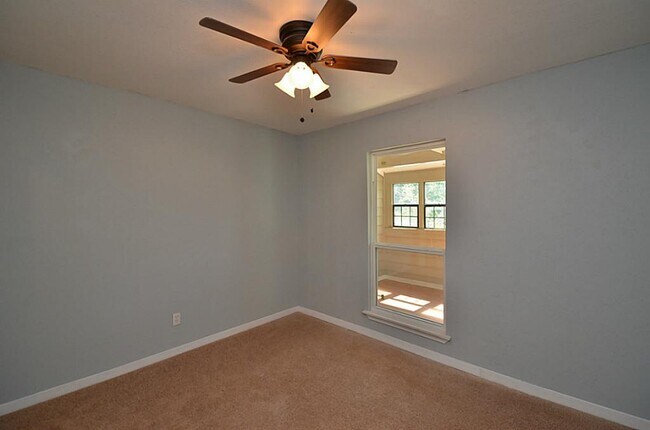 Upstairs bedroom2 - 3615 Tanglewilde St