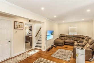 Building Photo - 44 Ruxton St