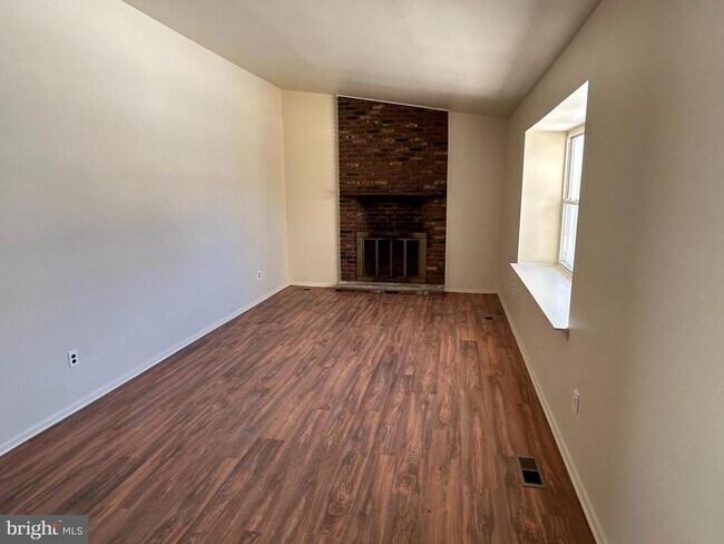 Foto del edificio - 60 Stonegate Dr