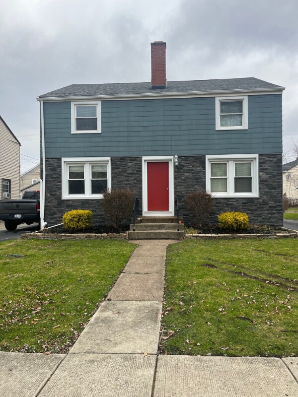 Primary Photo - 45 Henderson Ave