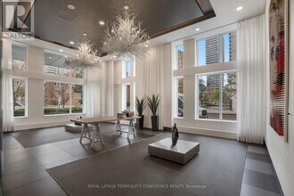 Building Photo - 83 Redpath Ave