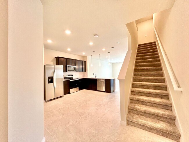 Building Photo - Live in style: Family-friendly 3BR, 2.5BA ...