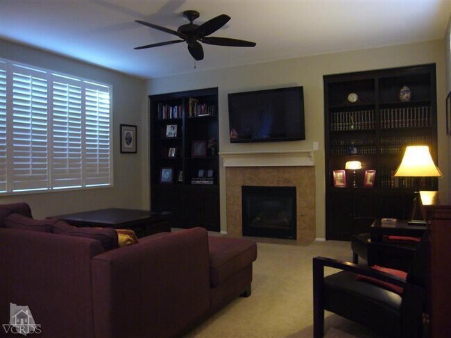 Foto del edificio - 27453 Coldwater Dr