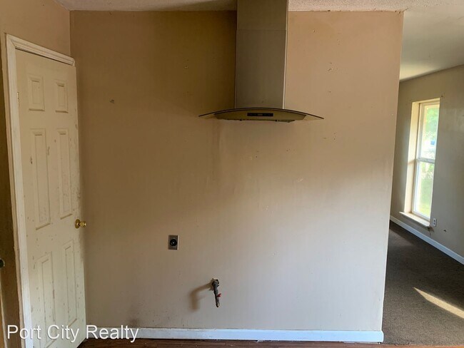 Foto del edificio - 3 br, 1 bath House - 4822 Gloria Drive