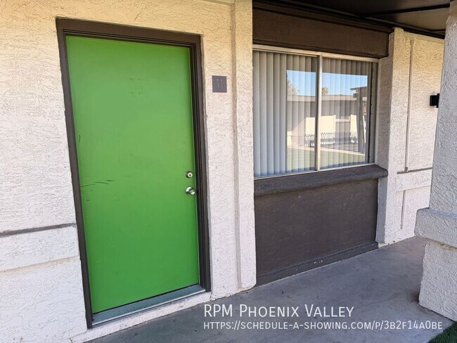 Foto del edificio - 6802 W Glendale Ave