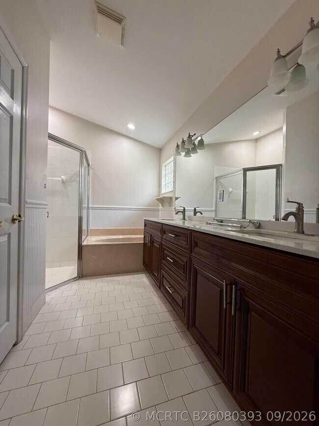 Building Photo - 5140 Marla Dr