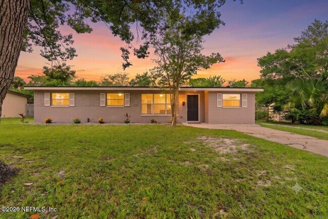Building Photo - 11634 Marina Dr