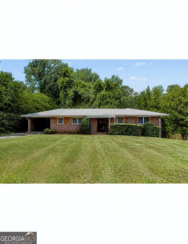 Building Photo - 4455 Hillpine Rd
