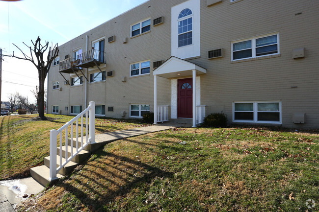 Building Photo - 294 E Winona Ave