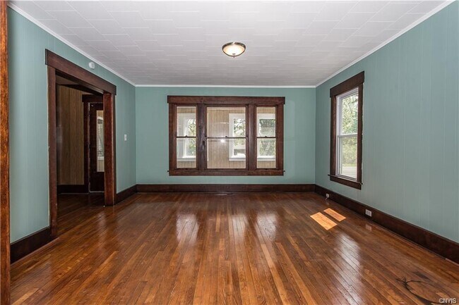 Foto del edificio - 4505 James St