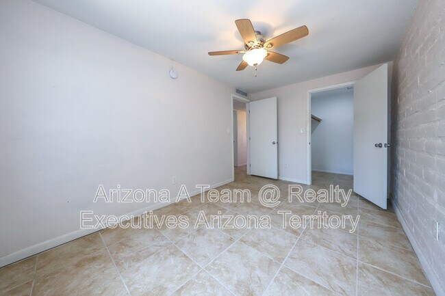 Foto del edificio - 3932 N Park Ave