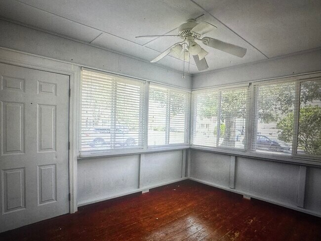 Foto del edificio - 6813 Torrance Ln