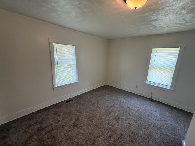 Foto del edificio - 406 E 17th St