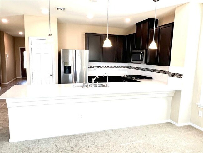 Building Photo - 7952 Bassano Dr