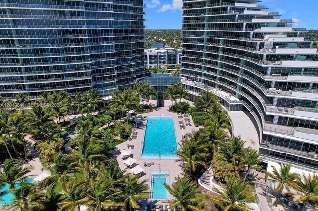 Foto del edificio - 2200 N Ocean Blvd