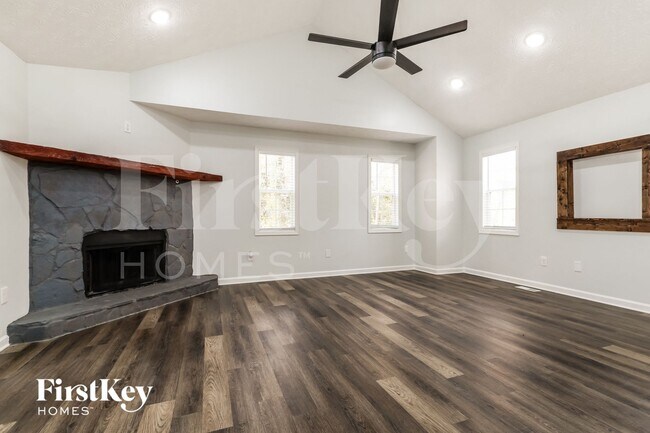 Foto del edificio - 4412 Lucy Ln SW