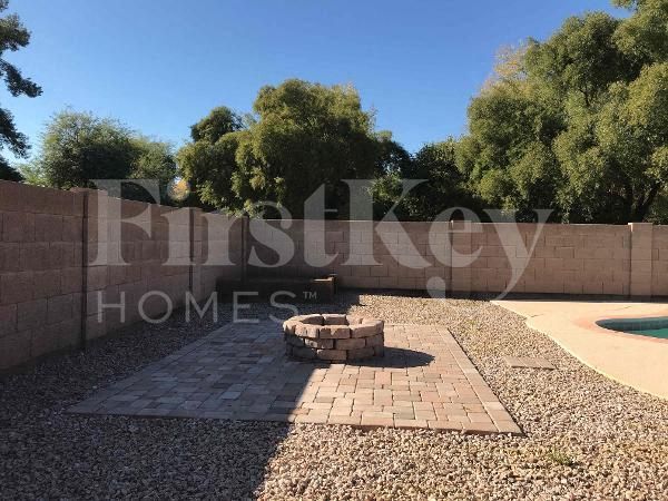 Foto del edificio - 4924 S Hazelton Ln