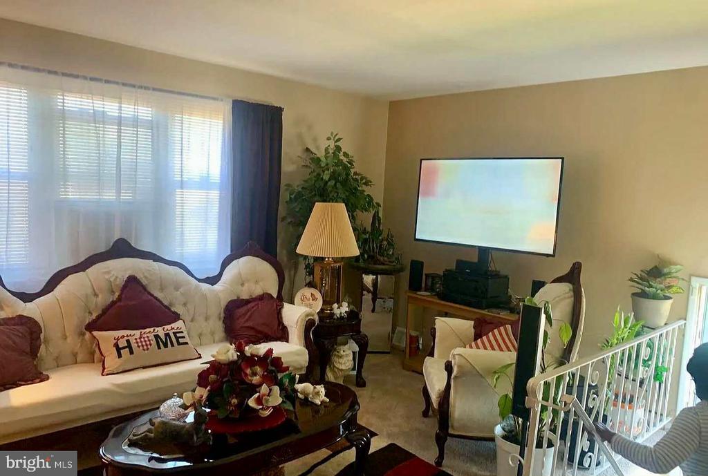 Foto principal - 7631 Algon Ave