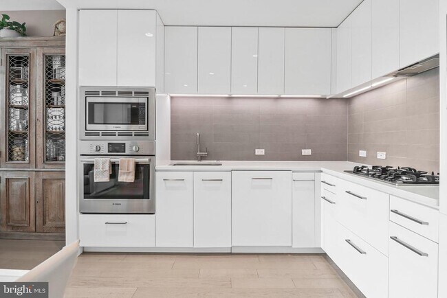 Foto del edificio - 1111 24th St NW
