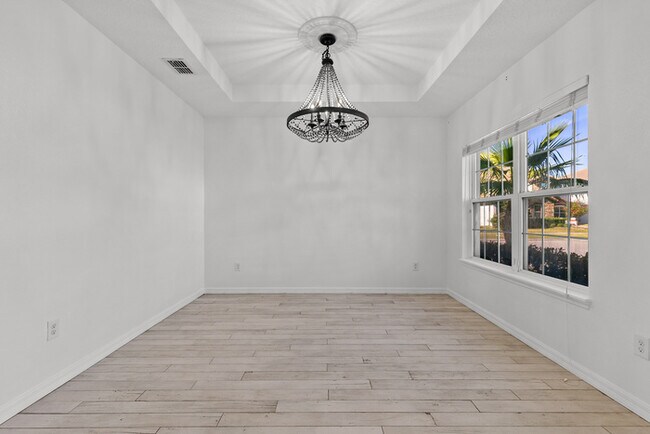 Foto del edificio - 4 Bedroom Home in Lake Nona with Fenced Yard