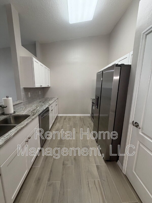 Building Photo - 648 Harbor Villa Ct
