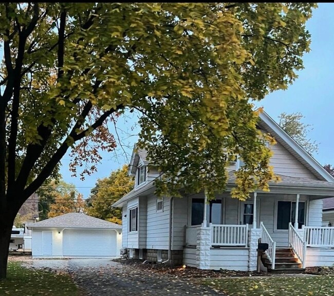 For Rent- Butler - 4913 N 126th St