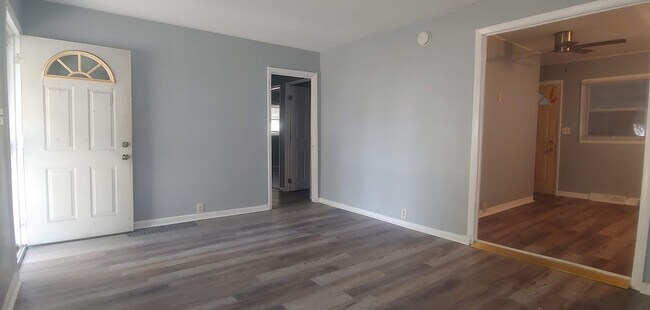 Foto del edificio - 5034 N 42nd St