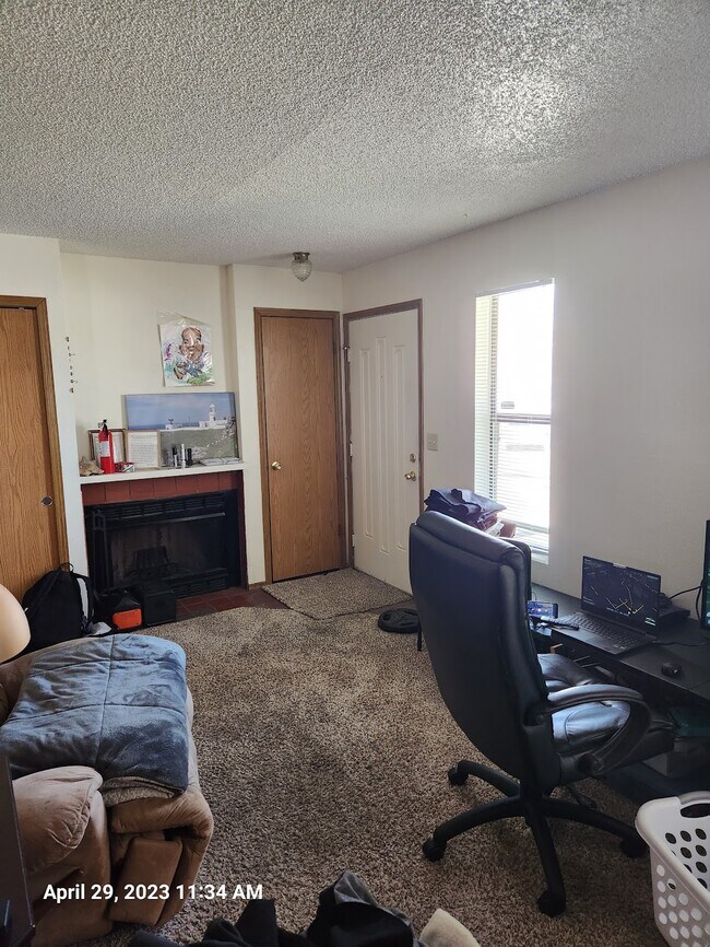 Building Photo - 17054 E Tennessee Dr