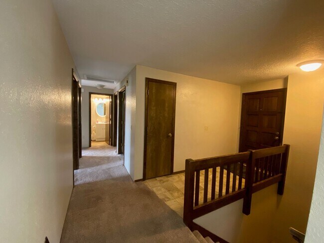Foto del edificio - Great 3 Bedroom 2 Bath House!