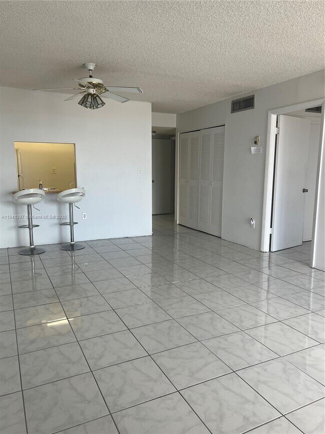 Foto del edificio - 16751 NE 9th Ave