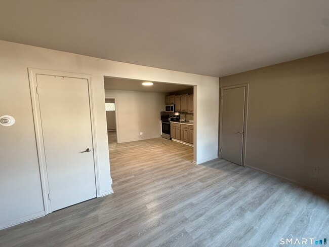 Building Photo - 388 S Main St