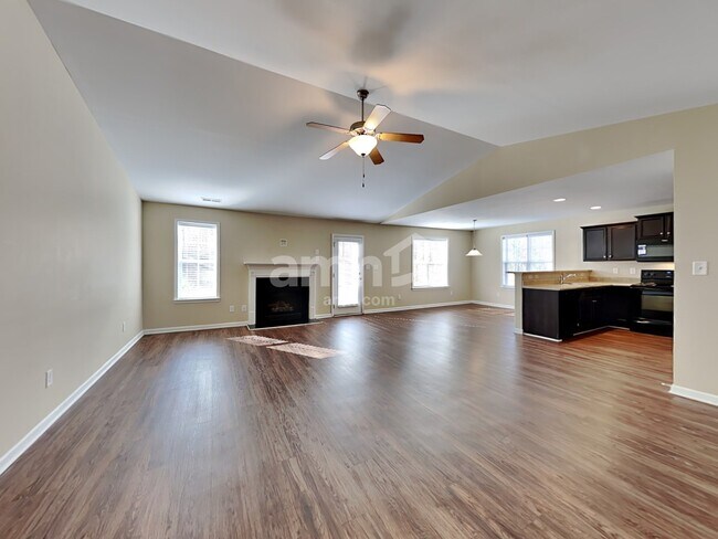 Building Photo - 416 Joneshaven Dr