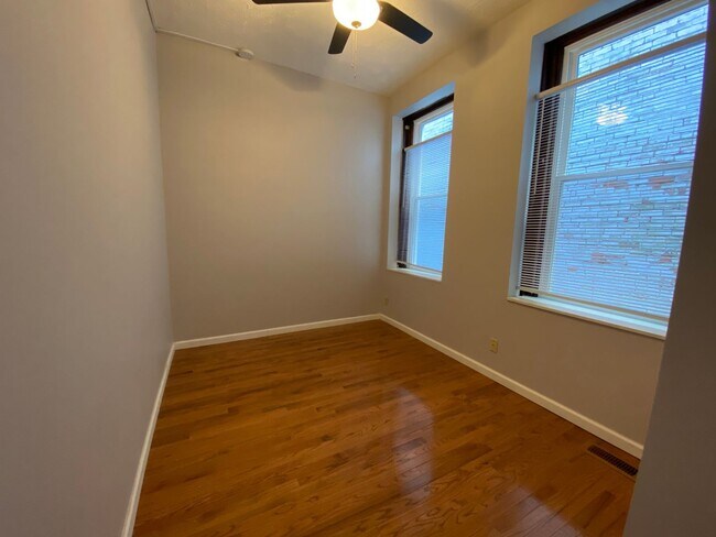 Building Photo - 55 Parker St